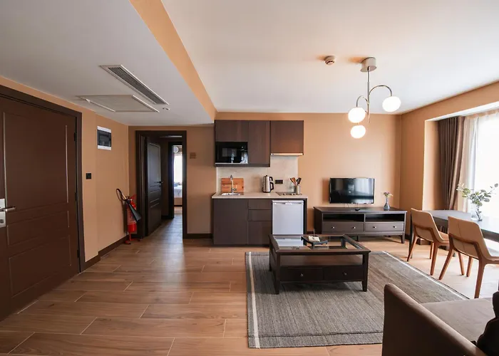 アパートホテル Servi House - 3*