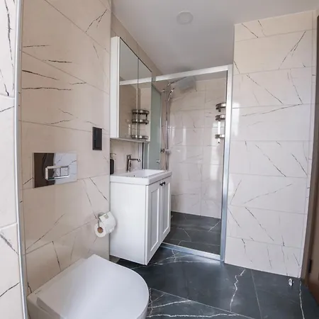 Servi House - *