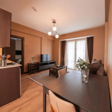 Servi House - *