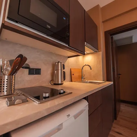 Servi House - *