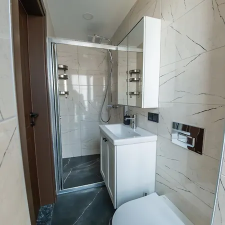 Servi House - Aparthotel *