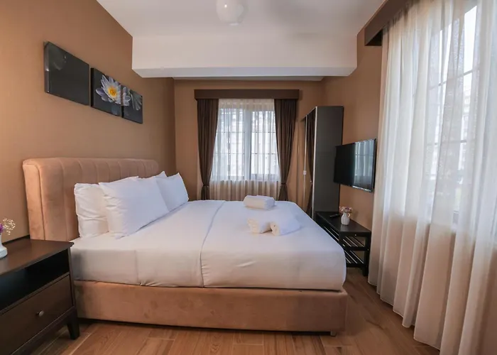 Aparthotel Servi House -