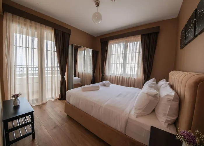 Servi House - Aparthotel