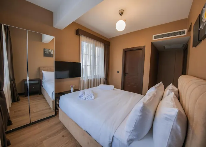 Aparthotel Servi House - 3*