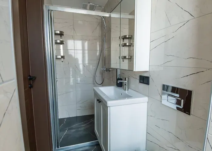 Servi House - Aparthotel 3*