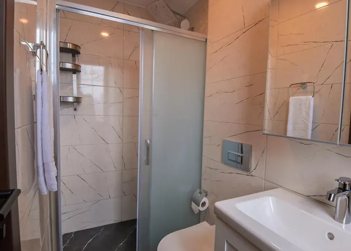 Aparthotel Servi House - 3*